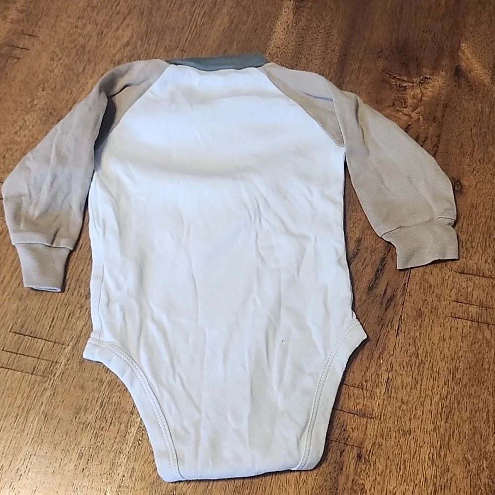 CARTERS 6 MONTH TINY EXPLORER OUTFIT